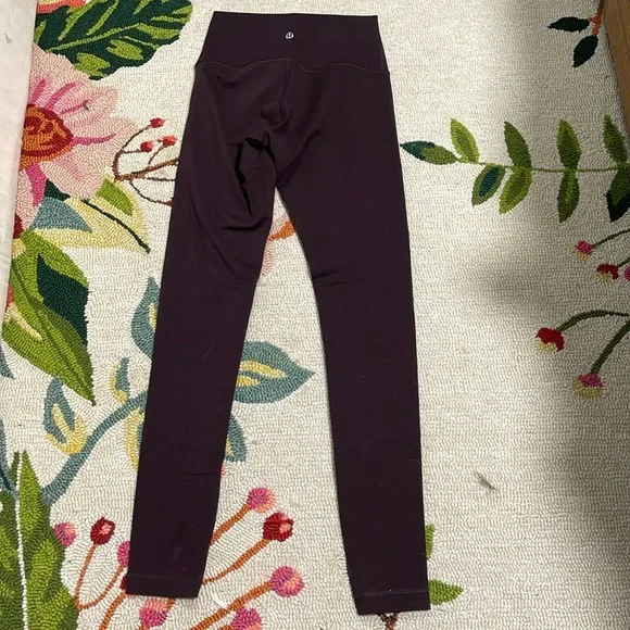 Lululemon Wunder Under full length - Picture 3 of 5